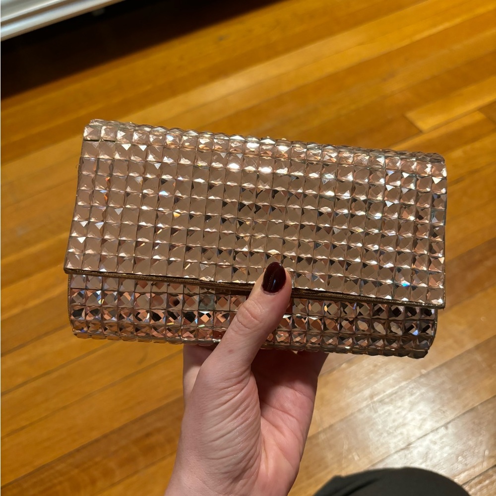 Sparkly clutch with chain strap